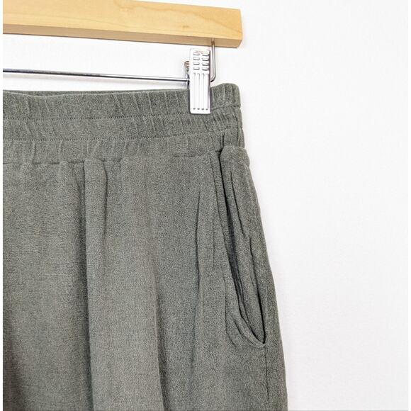 Lavender Brown 100% Rayon Charcoal Shorts Size M - Picture 4 of 6